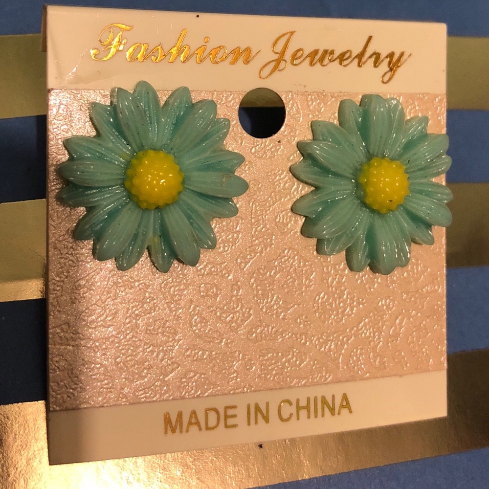 Flower earrings